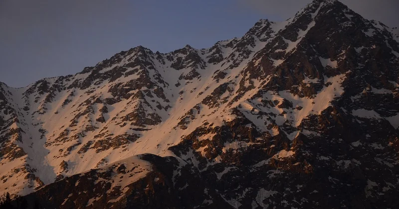 Activités Pyrénées été et hiver : le tableau qui manque partout